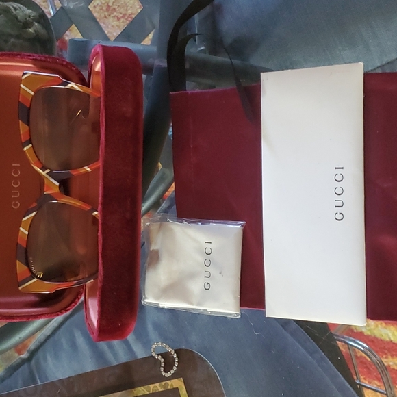 Gucci new HP new multi color sunglasses warranty 10 off coupon - Picture 1 of 12